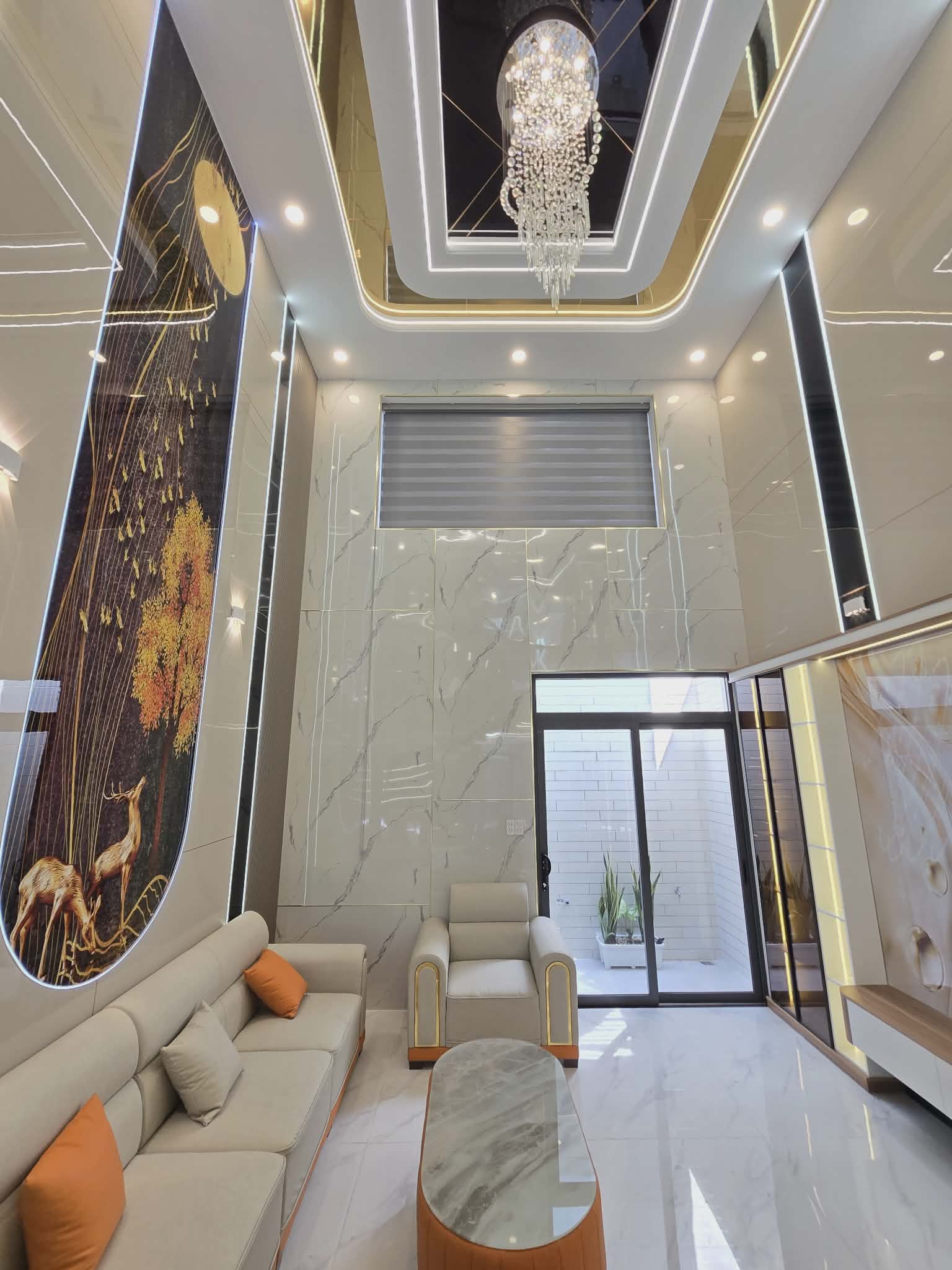 Bán nhà hẻm 413 Lê Văn Quới: Siêu phẩm 5 tầng "xe hơi ngủ trong nhà" ngay Ngã Tư Bốn Xã